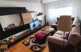 Apartament 3 camere, 69 mp, etaj intermediar, zona Lunei 