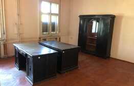 Spatii comerciale in cladire istorica, zona Posta Mare 