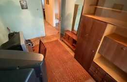 Apartament de 3 camere, decomandat, 56 mp, zona Lipovei