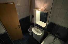 Apartament de 3 camere, decomandat, 56 mp, zona Lipovei