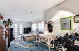 Casa de vanzare zona Carani 