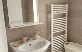 2 case, 78 mp, respectiv 93 mp, 2 terase, curte, zona Ghiroda