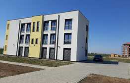 Clădire cu 6 apartamente în Dumbrăviţa!