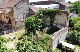 Teren pentru casa, la curte comuna, semicentral!