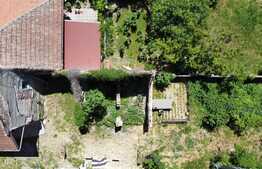 Teren pentru casa, la curte comuna, semicentral!