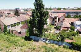 Teren pentru casa, la curte comuna, semicentral!