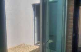 Duplex 4 camere, 70 mp, curte interioara, parcare, Mosnita Noua!