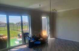 Duplex 4 camere, 70 mp, curte interioara, parcare, Mosnita Noua!