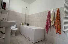 Apartament de 3 camere, 72 mp, parcare, in Dumbravita