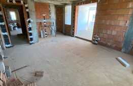 Oferta! Penthouse de 6 camere, 135 mp, parcare, zona Dumbravita