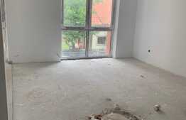 Apartament de 3 camere, 63 mp, loc de parcare, zona Torontalului