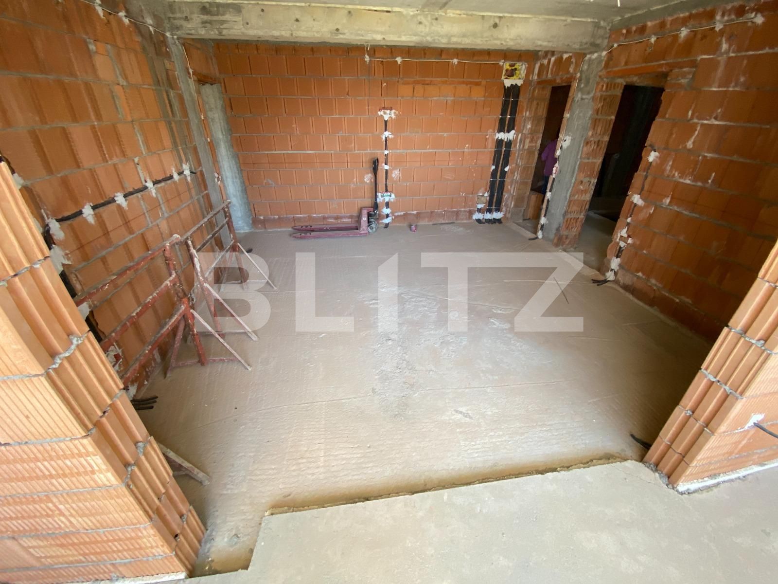 Apartament de vânzare 4+ camere Dumbravita - 87748AV | BLITZ Timișoara | Poza1