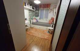 Apartament 4 camere, 70 mp, semidecomandat, zona Lipovei