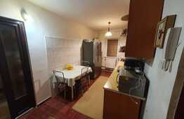 Apartament 4 camere, 70 mp, semidecomandat, zona Lipovei