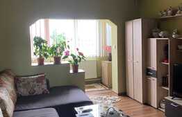 Apartament de 2 camere, 60 mp, decomandat, zona Lipovei