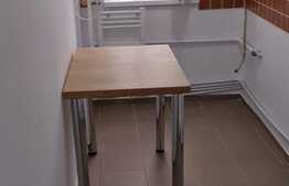 Apartament de 2 camere, 45 mp, semidecomandat, zona Soarelui