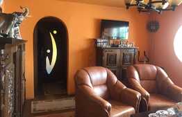 Apartament spatios, 3 camere, 64 mp, zona Soarelui