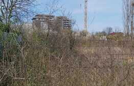 Teren cu suprafață de 3328 mp, în zona Aradului