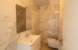 Super pret! Penthouse pe 2 niveluri, living + bucatarie, 2 dormitoare, 2 bai, terasa si spatiu de depozitare