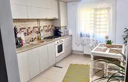 Apartament 3 camere, 80 mp, etaj intermediar, zona Lunei