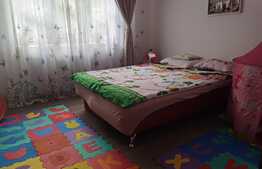 Apartament 3 camere, 80 mp, etaj intermediar, zona Lunei