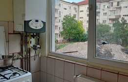 Apartament de 2 camere, 50 mp, etaj intermediar, zona Bucovina