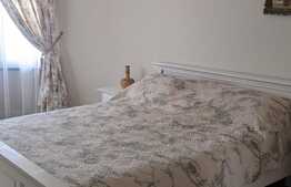 Casa individuala  de vanzare, 310 mp utili, 828 mp teren, Dumbravita