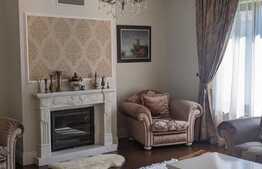 Casa individuala  de vanzare, 310 mp utili, 828 mp teren, Dumbravita