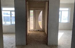 Casa P+E 8 camere, 306mp +1050 mp teren in  Remetea