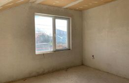 Casa P+E 8 camere, 306mp +1050 mp teren in  Remetea