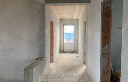 Casa P+E 8 camere, 306mp +1050 mp teren in  Remetea