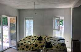 Duplex pe parter, 3 camere, 250 mp teren, Giroc!