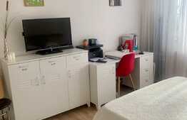 Apartament de 3 camere, 56 mp, zona Calea Sagului