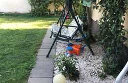 Casa cu teren de 384 mp, garaj, in zona Dumbravita