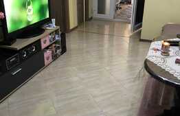 Casa cu teren de 384 mp, garaj, in zona Dumbravita