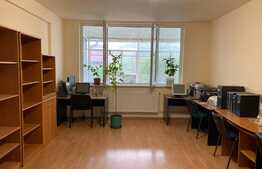 Spatiu comercial D+P+E de 450 mp, în zona Lipovei