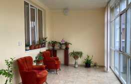 Spatiu comercial D+P+E de 450 mp, în zona Lipovei