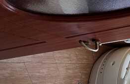 Casa de 8 camere, 190 mp, teren 360 mp, garaj, Lipovei