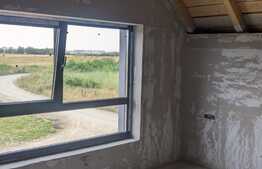 Casa tip duplex, 88 mp utili, 336 mp teren,  Mosnita Noua