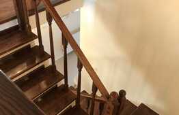 Casa 140 mp, teren 360 mp, terasa, garaj, in zona Dumbravita