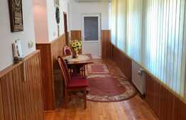 Casa individuala de 5 camere, 243 mp, teren 450 mp, in Buzias!