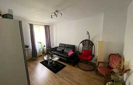 Apartament de 2 camere, 56 mp, decomandat, in Peciu Nou