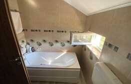 Duplex, 81 mp utili, 200 mp de teren, in Utvin