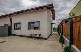Duplex modern de 136 mp, 365 mp teren, in Dumbravita