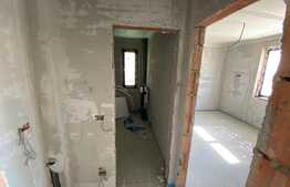 Apartament de 2 camere, semidecomandat, 44 mp, Giroc