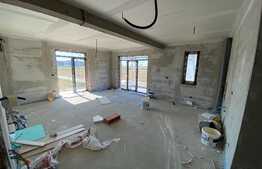 Apartament de 2 camere, 52mp, decomandat, in Giroc