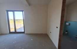 Duplex de 4 camere, 125mp, teren 350 mp, Mosnita Noua