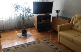 Apartament de 3 camere, 68 mp, decomandat in zona Aradului