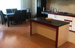 Apartament spatios de 2 camere, 70 mp, zona Torontalului