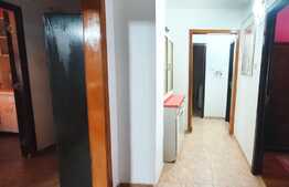Apartament cu 4 camere decomandate, INTERMEDIAR, Calea Sagului